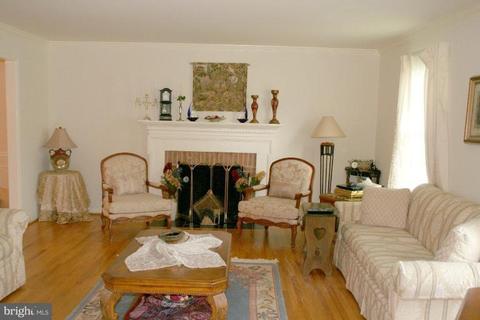 1228 Pine Hill Rd, Mclean, VA 22101 photo 3