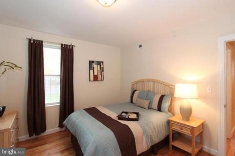 301 Seaton Pl NE #4, Washington, DC 20002 photo 4