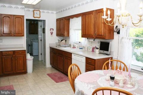 718 Spring Mills Rd, Westminster, MD 21157 photo 8