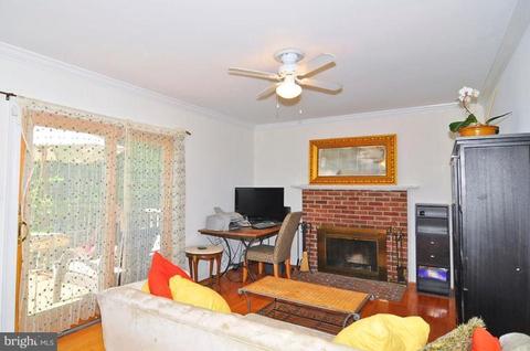 6433 Linway Ter, Mclean, VA 22101 photo 3