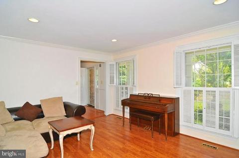 6433 Linway Ter, Mclean, VA 22101 photo 9