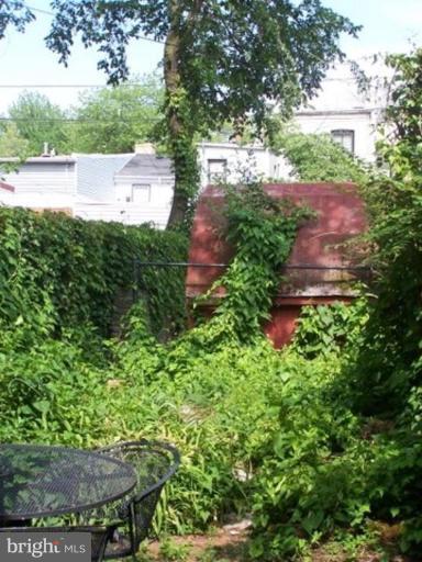 730 9th St SE, Washington, DC 20003 photo 2