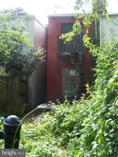 730 9th St SE, Washington, DC 20003 photo 4