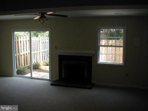 8071 Powderbrook Ln, Springfield, VA 22153 photo 1