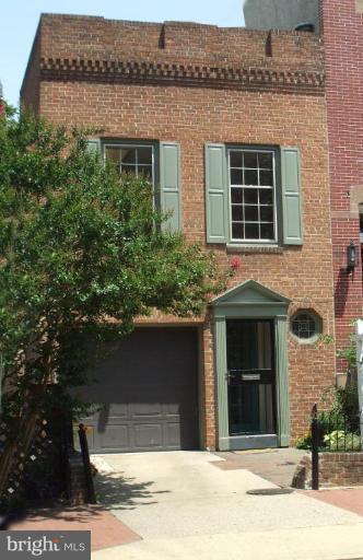 328 6th St SE, Washington, DC 20003 photo 1