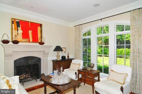 903 Douglass Dr, Mclean, VA 22101 photo 4