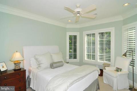 903 Douglass Dr, Mclean, VA 22101 photo 14