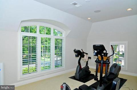 903 Douglass Dr, Mclean, VA 22101 photo 11