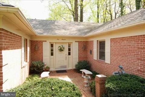 1011 Gelston Cir, Mclean, VA 22102 photo 1