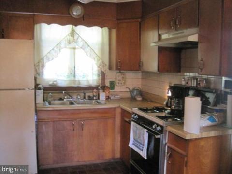 1727 Deep Run Rd, Manchester, MD 21102 photo 4