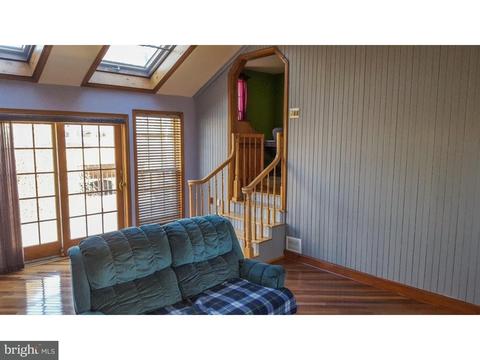 224 W Mill Rd, Maple Shade, NJ 08052 photo 9