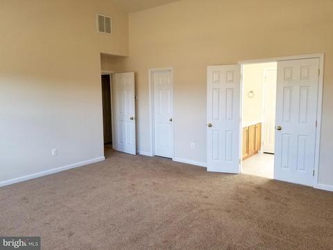 54 Watercourse Dr, Ranson, WV 25438 photo 15