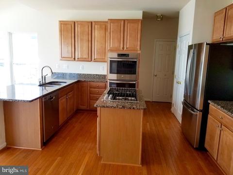 54 Watercourse Dr, Ranson, WV 25438 photo 9