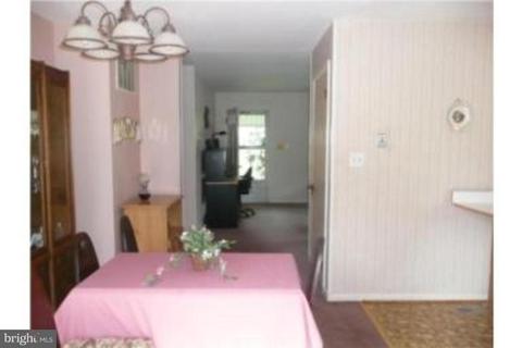 27 Sullivan Rd, Westminster, MD 21157 photo 1