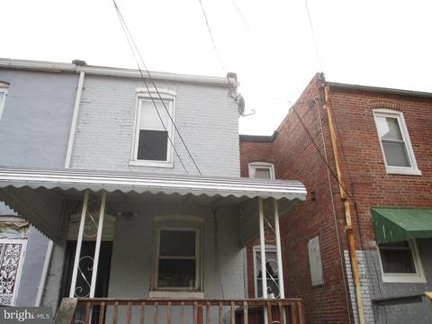 204 Monastery Ave, Baltimore, MD 21229 photo 1