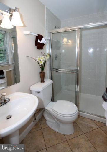 6616 Sandover Ct, Springfield, VA 22152 photo 15