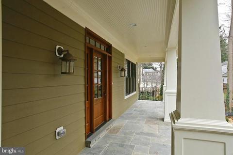 7904 Old Falls Rd, Mclean, VA 22102 photo 13