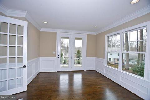 7904 Old Falls Rd, Mclean, VA 22102 photo 9