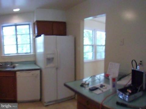 7507 Long Pine Dr, Springfield, VA 22151 photo 9