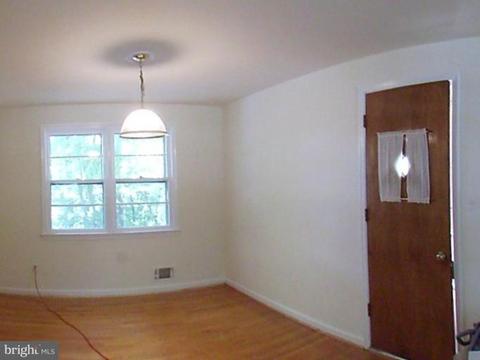7507 Long Pine Dr, Springfield, VA 22151 photo 3
