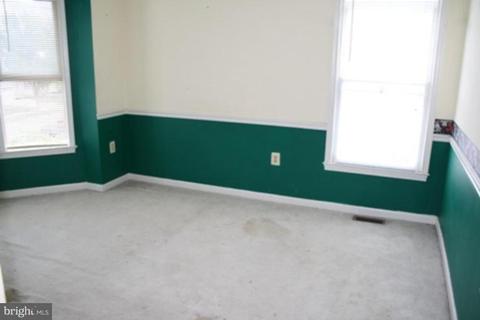 9333 Creekview Dr, Laurel, MD 20708 photo 8