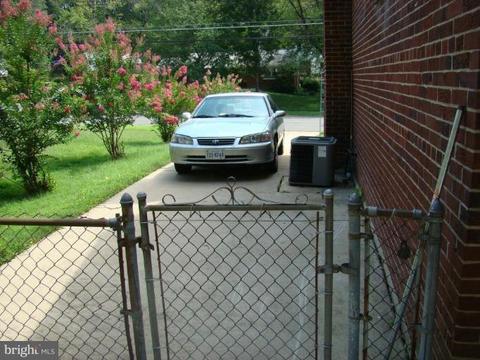 5215 Ravensworth Rd, Springfield, VA 22151 photo 16