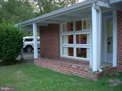 6220 Hanover Ave, Springfield, VA 22150 photo 2