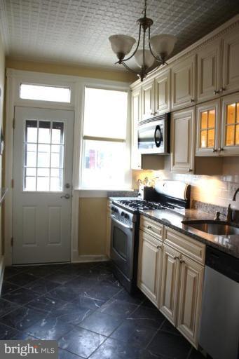 163 V St NE, Washington, DC 20002 photo 5