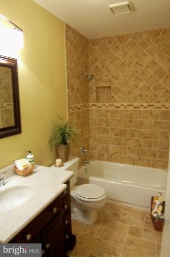 702 10th St NE, Washington, DC 20002 photo 10