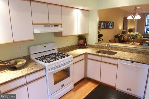 702 10th St NE, Washington, DC 20002 photo 5
