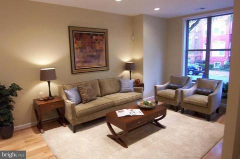 702 10th St NE, Washington, DC 20002 photo 4