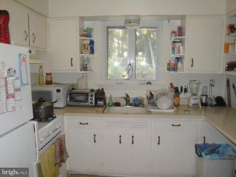 7709 Jervis St, Springfield, VA 22151 photo 4
