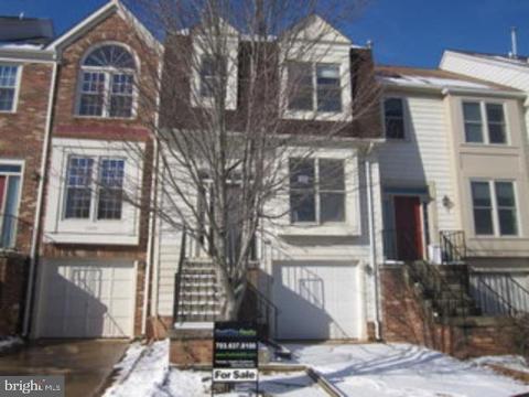 21843 Bramble Ct, Sterling, VA 20164 photo 1