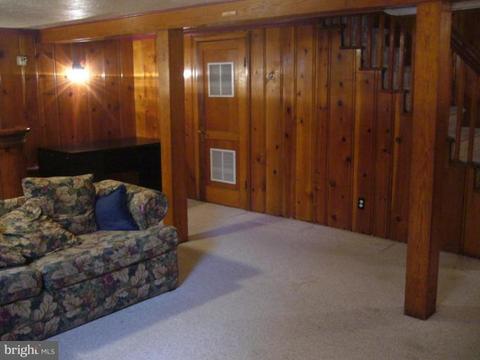 637 Overbrook Rd, Baltimore, MD 21212 photo 1