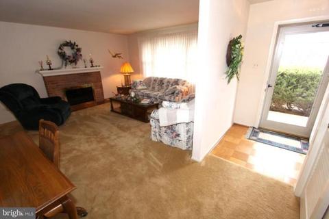 8104 Adair Ln, Springfield, VA 22151 photo 1