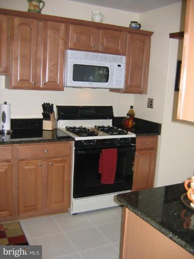 219 Rolling Rd, Gaithersburg, MD 20877 photo 1