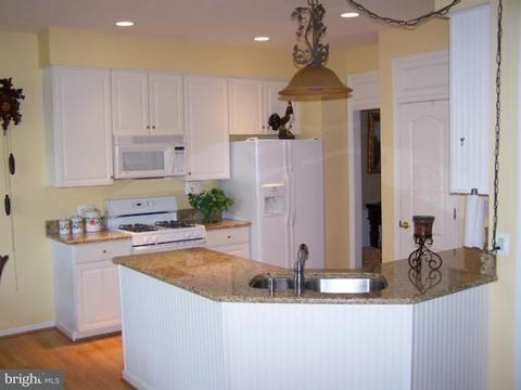 20910 Trinity Sq, Sterling, VA 20165 photo 3