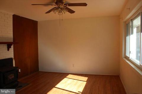 7433 Long Pine Dr, Springfield, VA 22151 photo 3