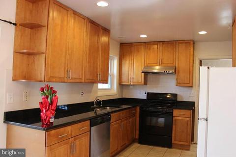 7433 Long Pine Dr, Springfield, VA 22151 photo 5