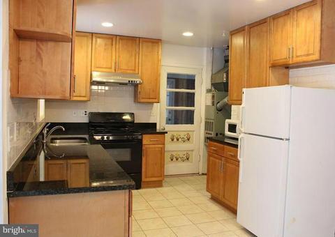 7433 Long Pine Dr, Springfield, VA 22151 photo 4