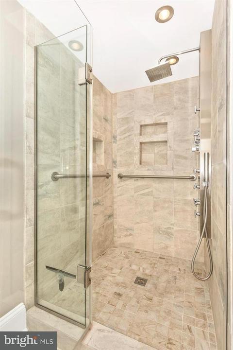 9 2nd St E #3B, Frederick, MD 21701 photo 21