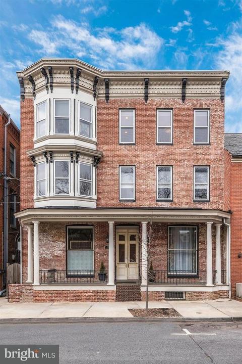 9 2nd St E #3B, Frederick, MD 21701 photo 2