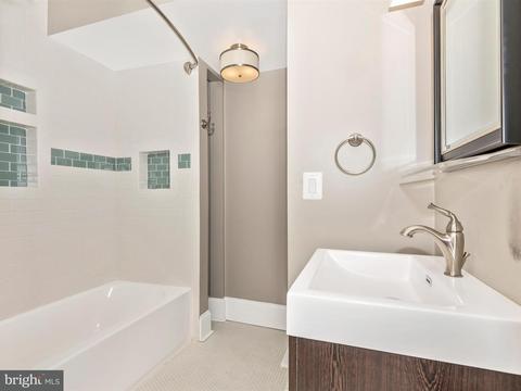 9 2nd St E #3B, Frederick, MD 21701 photo 23
