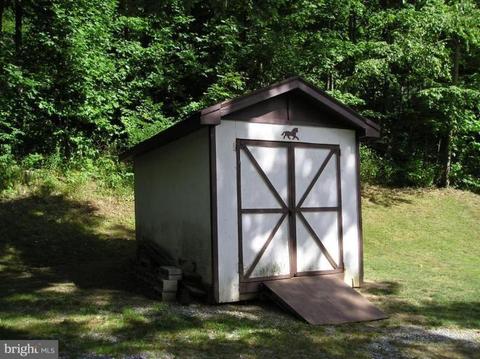 4501 John Draper Rd, Smithsburg, MD 21783 photo 2