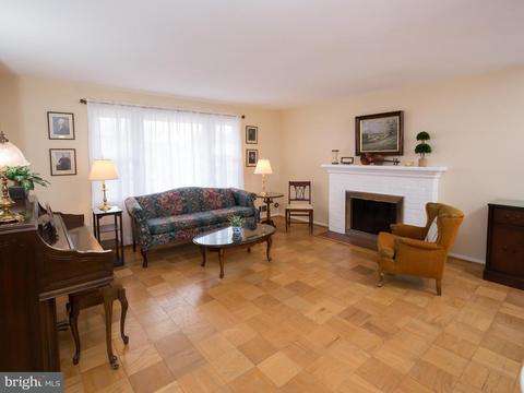 5227 Milland St, Springfield, VA 22151 photo 3