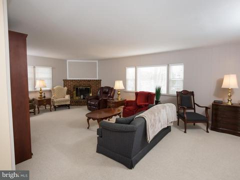 5227 Milland St, Springfield, VA 22151 photo 9