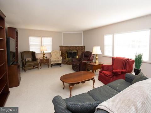 5227 Milland St, Springfield, VA 22151 photo 10