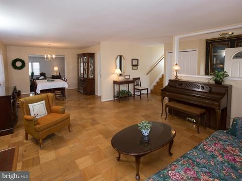 5227 Milland St, Springfield, VA 22151 photo 5