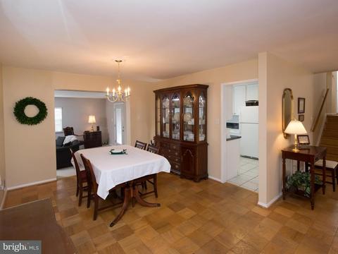 5227 Milland St, Springfield, VA 22151 photo 6