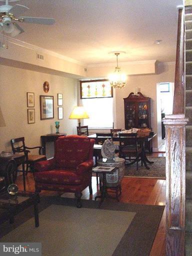 904 I St SE, Washington, DC 20003 photo 10